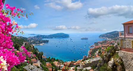 panorama of colorful coast and turquiose water of cote dAzur, France - obrazy, fototapety, plakaty