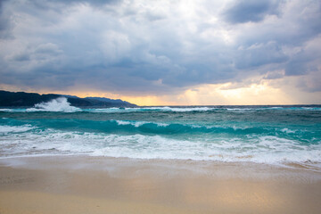 奄美, 春(3月)に“寒の戻り”の冬の海,