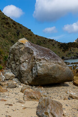 奄美大島 三月石(さんがついし)