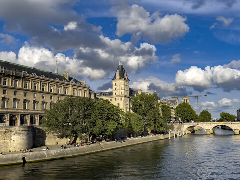Bank of the River Seine, Ile de la Cite, and Palais de Justice, Paris, France