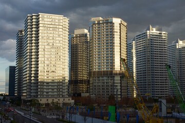 Fototapeta na wymiar 横浜ビルディングの夕景　高島