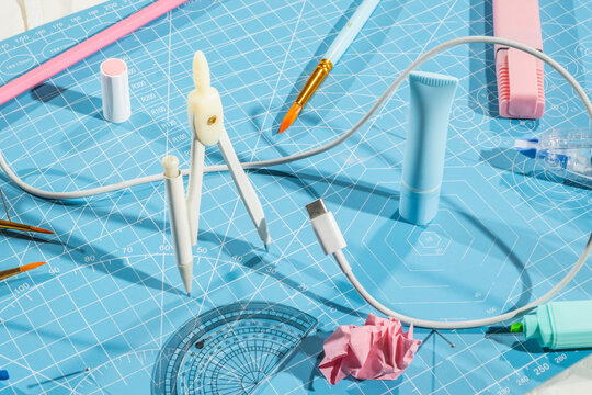 Geometry school class desk 