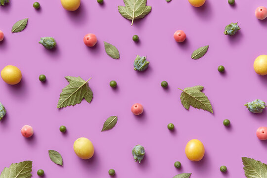 Seamless pattern of paradise apples, cherry plums and foliage