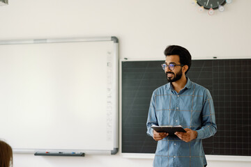 Schoolteacher classroom curriculum education speak occupation lecturer