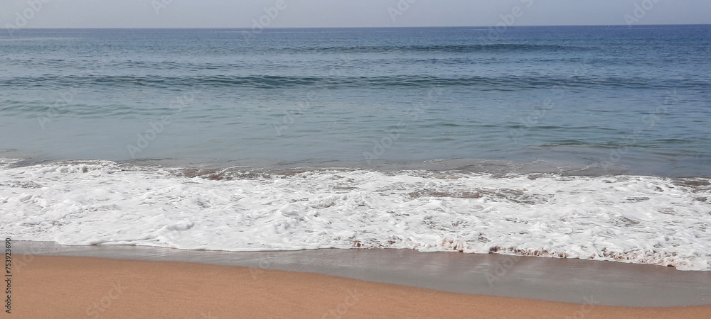 Wall mural waves and sand