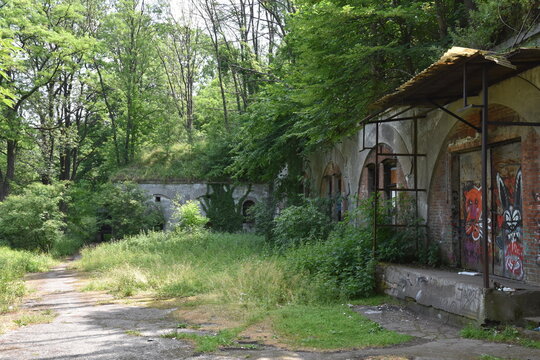 Fort 51 Rajsko, jeden z największych fort&oacute;w Twierdzy Krak&oacute;w a nawet w całych Austro-Węgrzech, budowla obronna, Krak&oacute;w, Małopolska, Polska, Europa, 