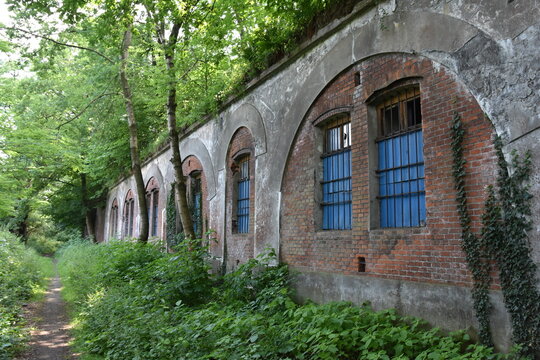 Fort 51 Rajsko, jeden z największych fort&oacute;w Twierdzy Krak&oacute;w a nawet w całych Austro-Węgrzech, budowla obronna, Krak&oacute;w, Małopolska, Polska, Europa, 