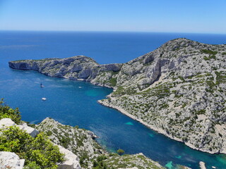 Mer bleue dans les Calanques à Marseille