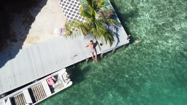Archipielago san bernardo, isla mucura, santa cruz del islote, casa en el agua, islas del rosario, colombia, cartagena de indias