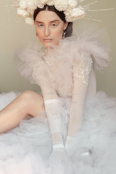 Beautiful bride in elegant wedding dress portraits