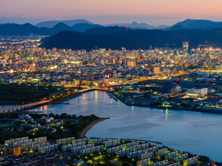 屋島の頂上からみる高松市の風景　夜景　香川県　
