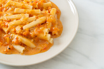 rigatoni penne pasta creamy tomato