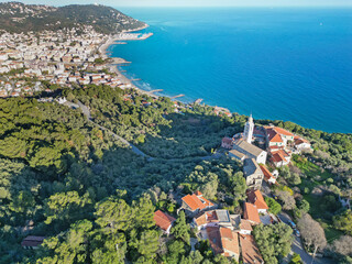 andora