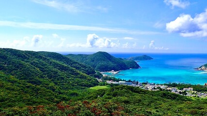 タイトル	慶良間諸島渡嘉敷島の照山展望台から見える風景