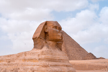 The Great Sphinx of Giza in front of the Pyramids in Giza, Egypt - obrazy, fototapety, plakaty