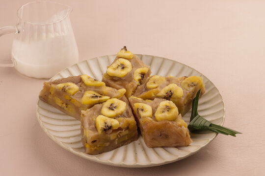 Banh Chuoi Hap is Vietnamese Steamed Banana Cake.