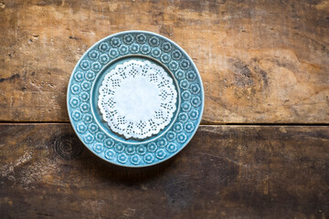 グレーのお皿_食器_レースペーパー 