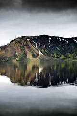 Photo sur Plexiglas Militaire lake in the mountains