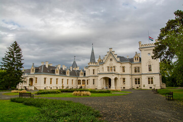 Obraz premium The Nadasdy Castle in Nadasdladány in Hungary