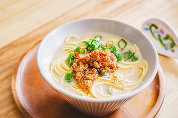 豚骨ラーメン