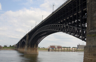 Naklejka premium Bridge over the river