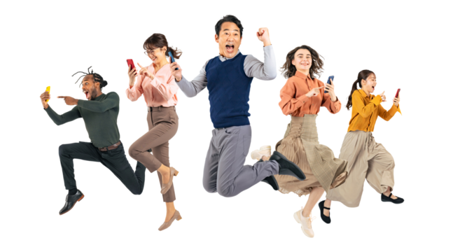 スマホを持ってジャンプする様々な世代や国籍の人々　手作業で精密に切り抜いた背景透過全身写真PNG（1人ずつのPNG画像も販売しております。作成者リンクから「PNG」で検索してください）