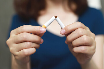 Woman quits smoking for health - obrazy, fototapety, plakaty