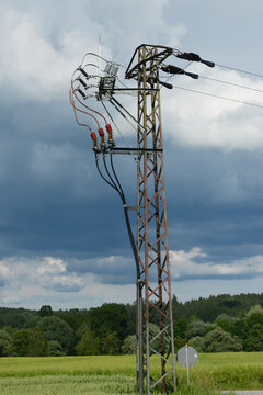 Mittelspannungsleitung, Transformation