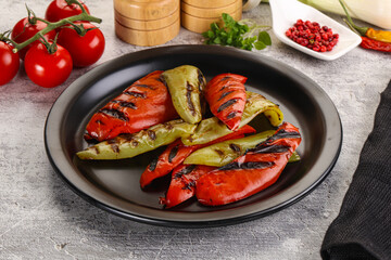 Grilled Bell Pepper - green and red