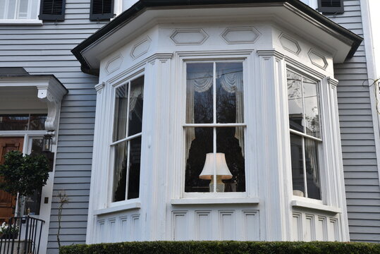Fen&ecirc;tre bow-window en bois