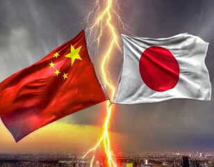 稲妻に分断される日本と中国の国旗