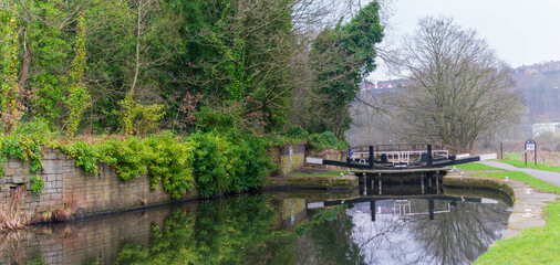 Hebbel and Calder navigation Canal