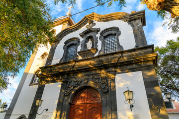 The Church of Saint Mary the Great (Socorro), in the old town, Zona Vieja of Funchal. - obrazy, fototapety, plakaty
