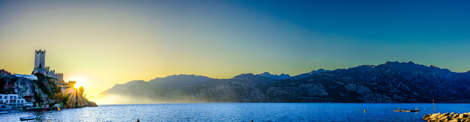 Fototapeta premium old town of Malcesine at the lago di garda