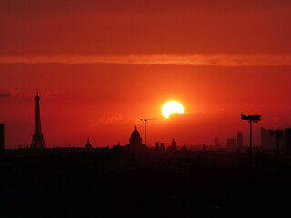 Naklejka premium Coucher de soleil sur Paris