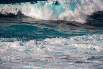 奄美, “寒の戻り”の春の海