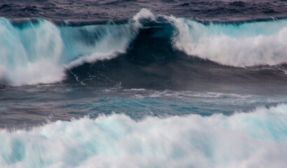 奄美, “寒の戻り”の春の海