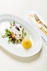 salmon steak with asparagus and lemon