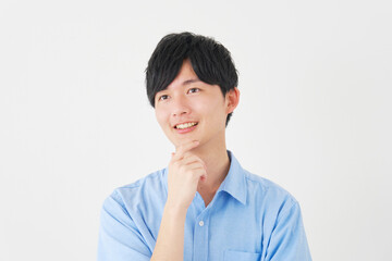 想像する若い男性　白背景