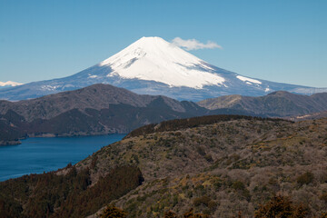 晴天の箱根と富士山