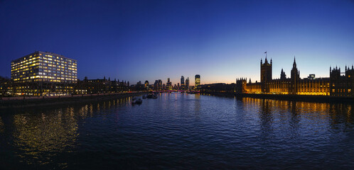 Fototapeta na wymiar View from Westminster Bridge (London - England - UK)