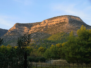 The mountain Veliko Kostilo as seen from Bol