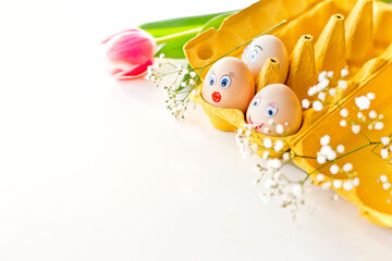 decoration easter eggsand tulips in the easter time