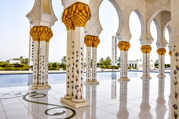 UAE. Abu Dhabi. Mosque
