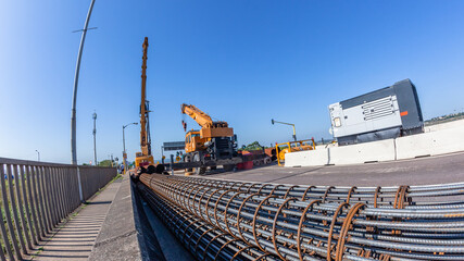 Construction Drilling Machines Crane Steel Foundation Columns Bridge Engineering Expansion - 755677051