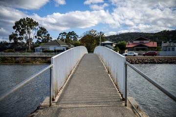 Fototapeta premium walking bridge over a river in tasmania australia in hobart