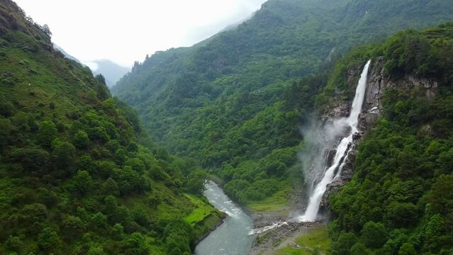 Jang falls also known as nuranang falls or bong bong falls some 100 metres high waterfall it falls into nuranang river and engulfed by mountains in tawang district Arunachal Pradesh state of India.