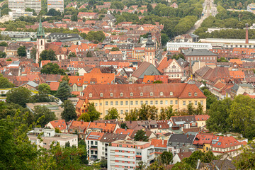 Fototapeta na wymiar Altstadt von Karlsruhe Durlach, Deutschland vom Turmberg aus gesehen