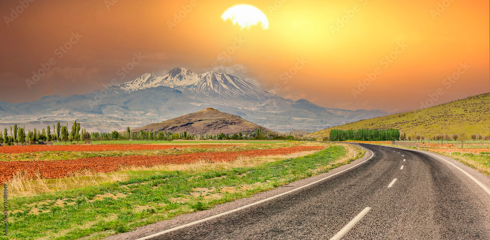 Wall mural erciyes mountain, 3916 meters high, located in kayseri, turkey