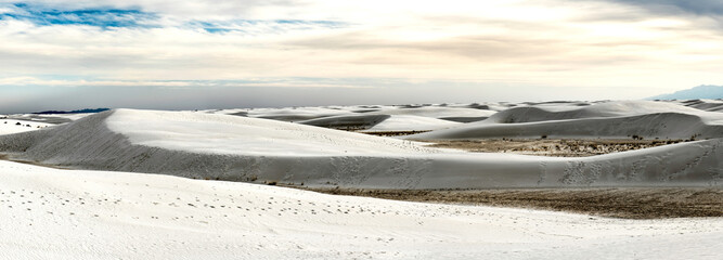 Afternoon Glow: 4K Ultra HD Image of white Sand Dune with Afternoon Light